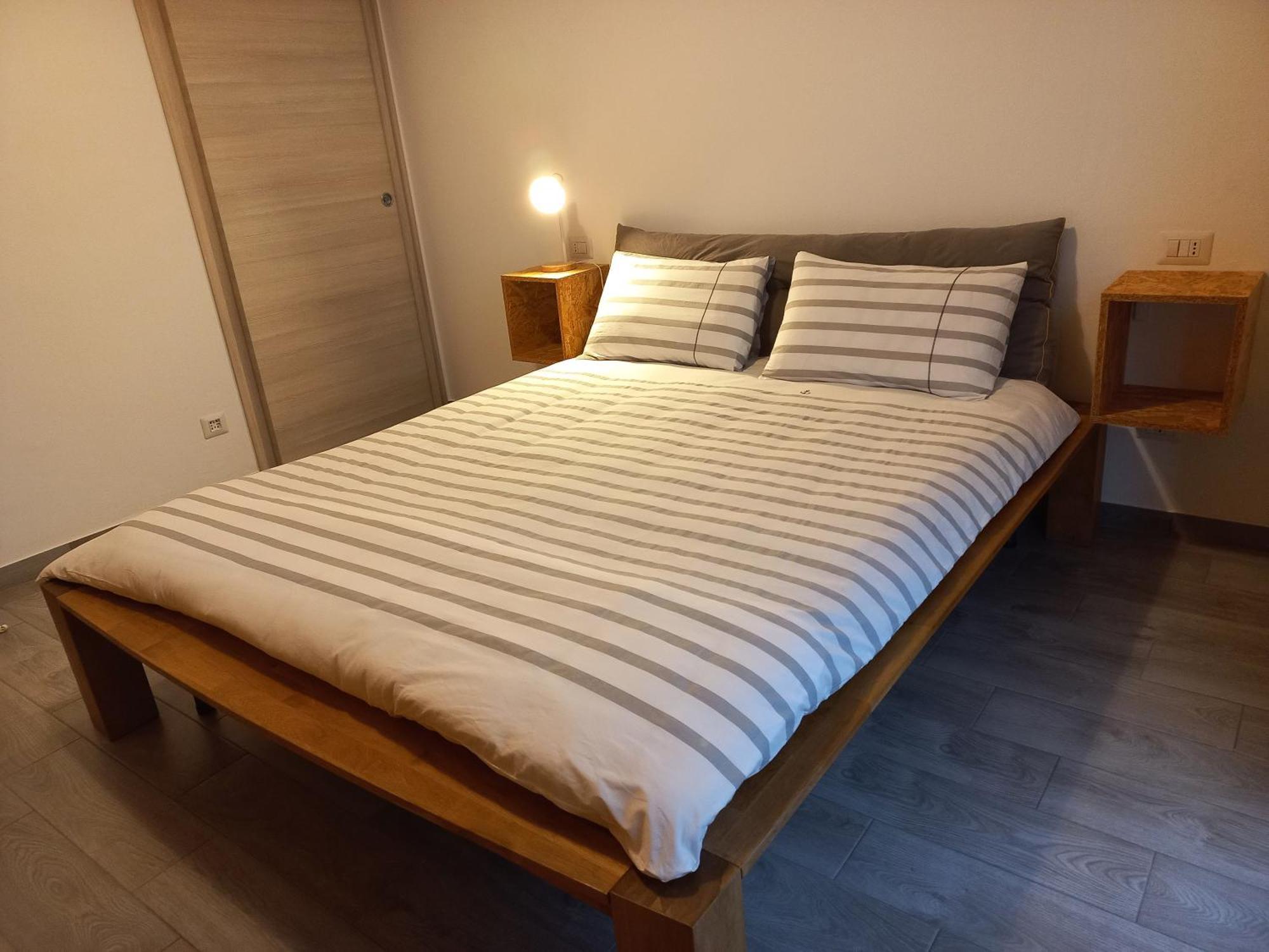 Appartamento Miralago Con Giardino Sul Lago Gavirate Exterior foto